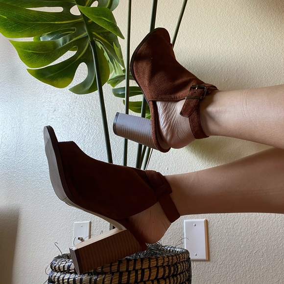 Open toe heels - Picture 3 of 6